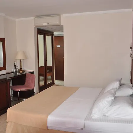 Отель Bodrum Sofabed Ортакент
